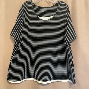 Catherine’s Size 2X black and white short sleeve shirt top